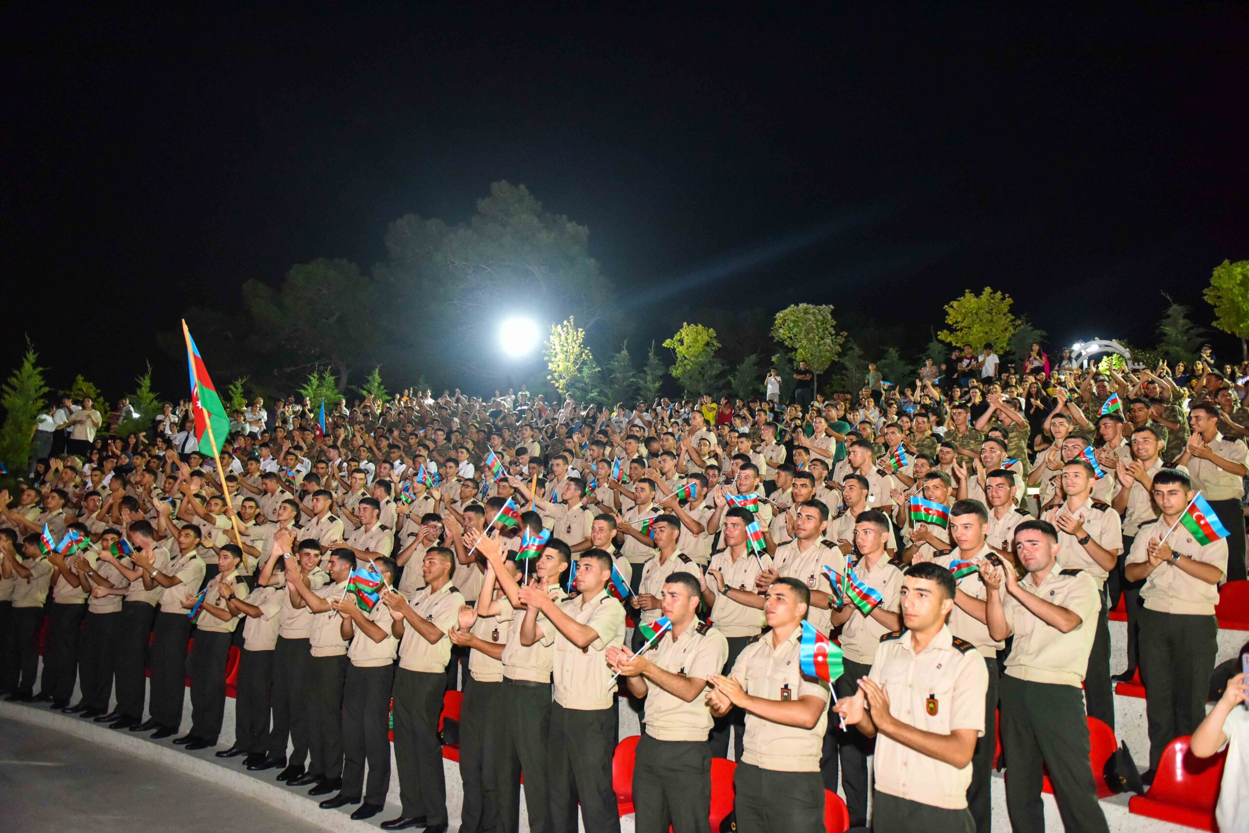 Xətaidə Silahlı Qüvvələr Gününə həsr olunmuş möhtəşəm tədbir keçirildi - VİDEO