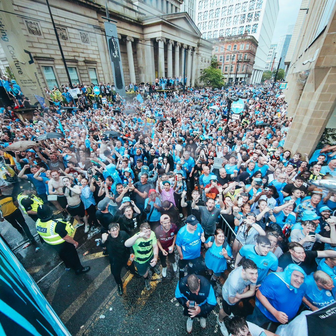 353674108_10168595908115455_7619270105446931067_n Çempionluq paradından FOTOLAR