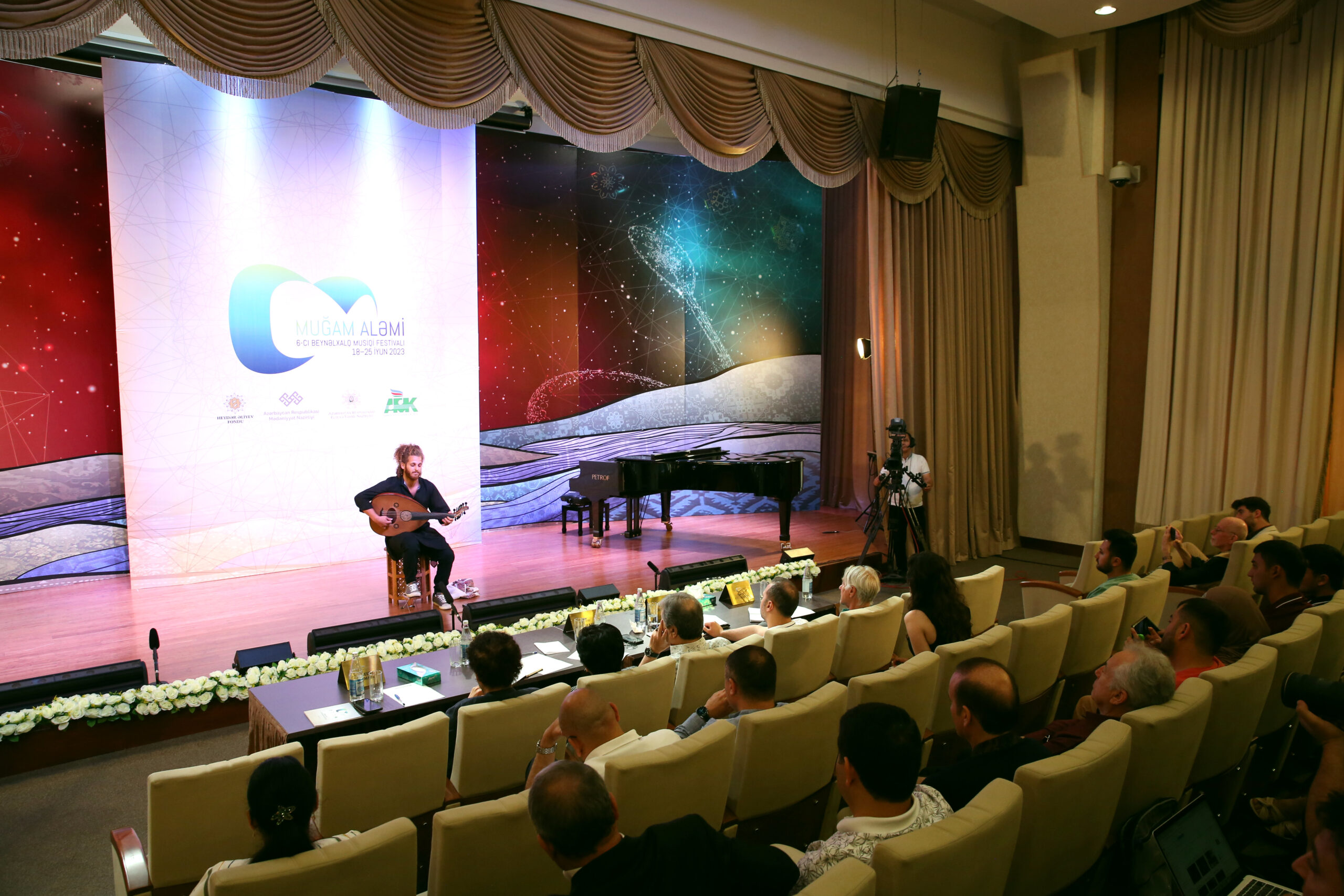 Muğam Müsabiqəsi: ikinci tura keçənlər bəlli oldu - Fotolar