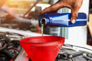 Satışda saxta mühərrik yağları var? - VİDEO