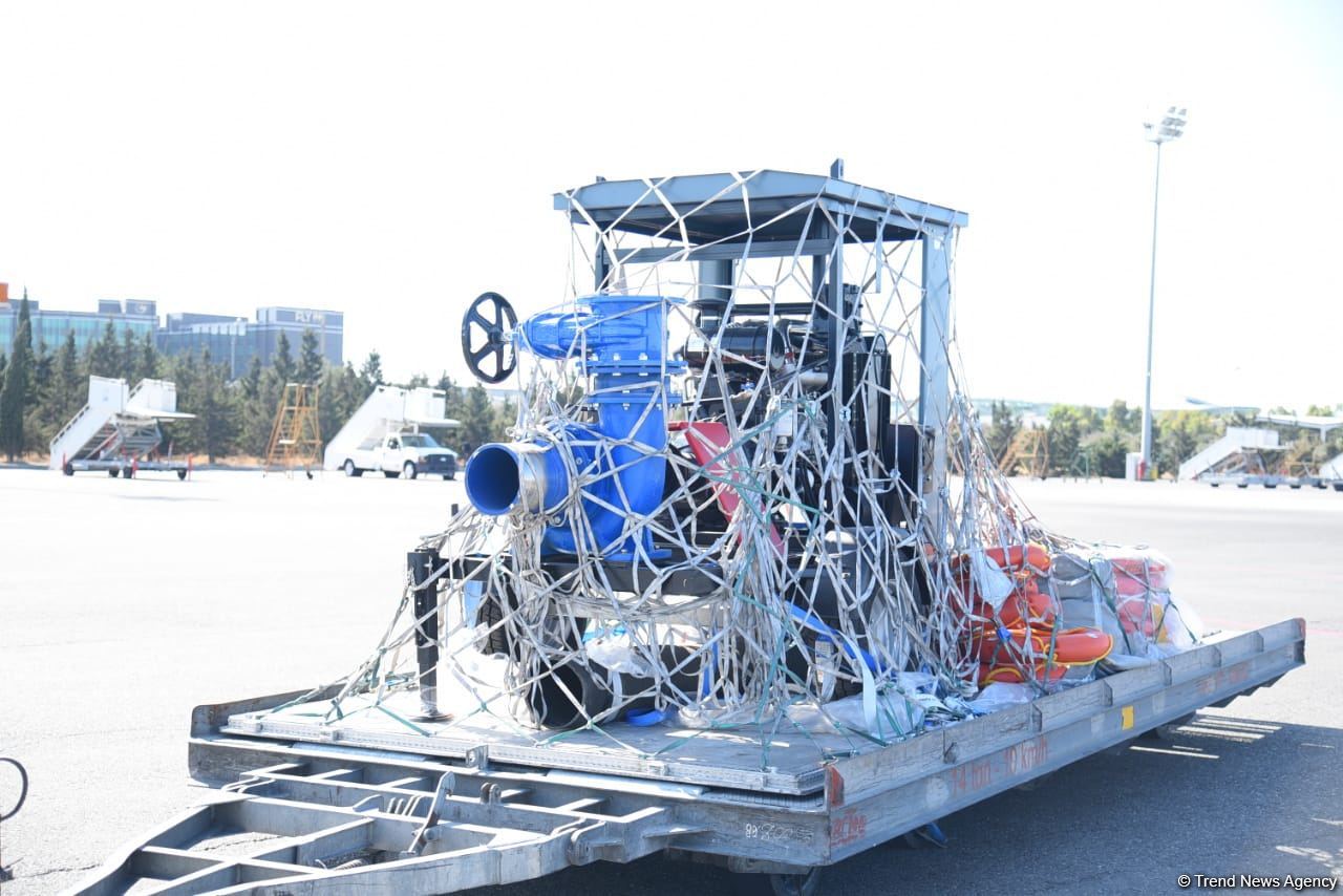 Prezident tapşırıq verdi, Ukraynaya yardım göndərildi - Fotolar