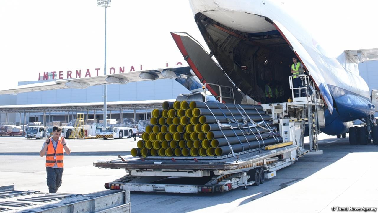 Prezident tapşırıq verdi, Ukraynaya yardım göndərildi - Fotolar