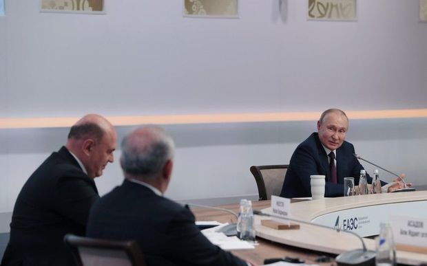 Əli Əsədov Rusiya Prezidenti Vladimir Putinlə görüşdə iştirak edib - Foto