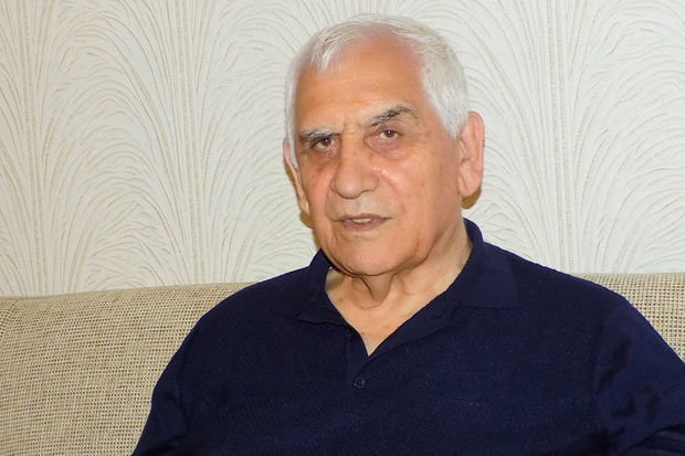 Xalq şairi: “Həkimdən qorxurdum, səhv etmişəm"