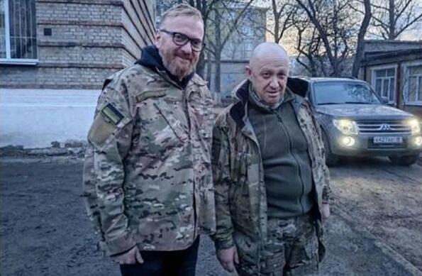 “Küçələrə çıxın, silah tapacağıq" - Priqojindən Şoyqu və Gerasimova qarşı çağırış 1 “Küçələrə çıxın, silah tapacağıq" - Priqojindən Şoyqu və Gerasimova qarşı çağırış