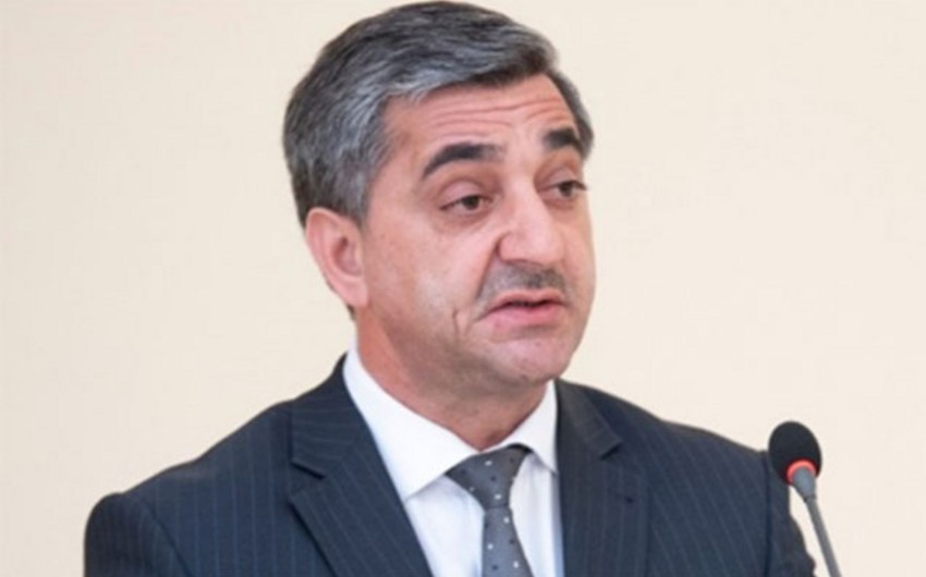 Nazir aparat rəhbərini vəzifəsindən azad etdi - FOTO