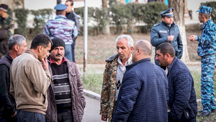 İrəvanın səssizliyi Xankəndini silkələyir: Ermənilər Qarabağdan qaçır