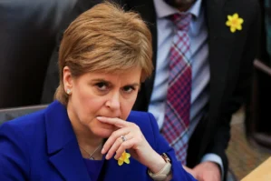 Müstəqillik istəyən sabiq nazir sərbəst buraxılıb