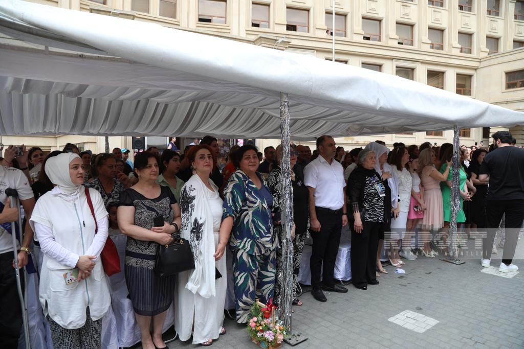Azərbaycan məktəblərində “Son zəng” çalındı - FOTOLAR