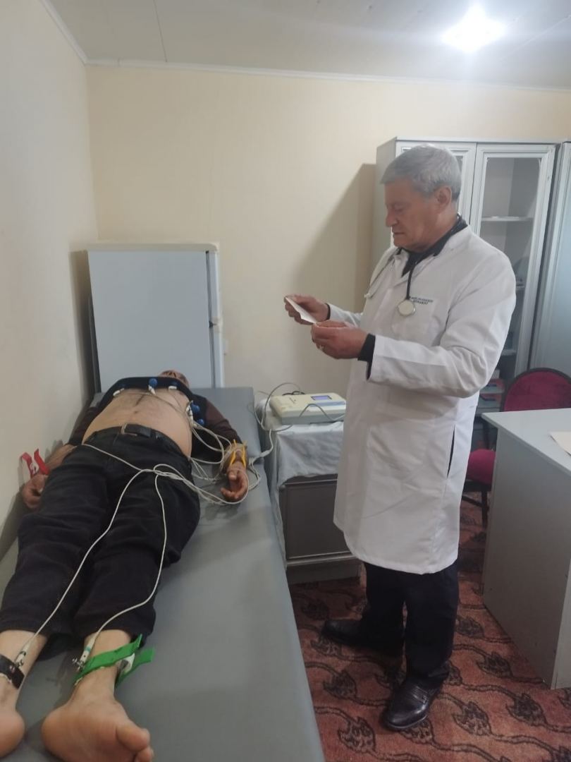 Söyüdlüdə monitorinqlər davam etdirilir - Kənd sakinləri tibbi müayinədən keçirilir - FOTOLAR