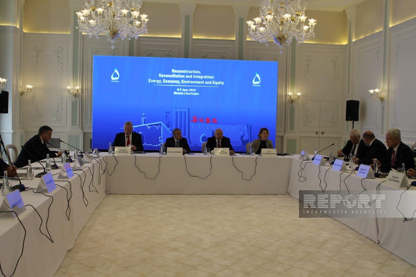 Şuşada beynəlxalq konfrans keçirilir - FOTOLAR