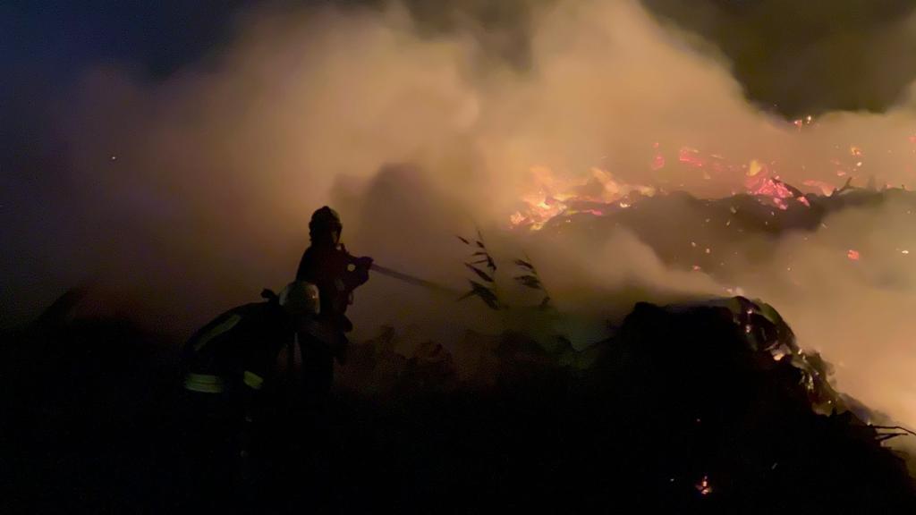 Bakıda açıq ərazidə güclü yanğın oldu - FOTO/VİDEO
