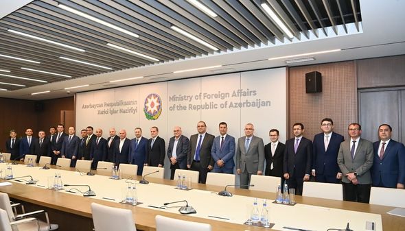 Nazirlikdə Xələf Xələfovla görüş keçirildi - FOTO 4 Nazirlikdə Xələf Xələfovla görüş keçirildi - FOTO