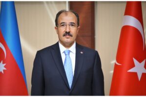 Səfir: 7 il öncə Türkiyə bayrağı ilə yanaşı Azərbaycan bayraqları da dalğalandırıldı