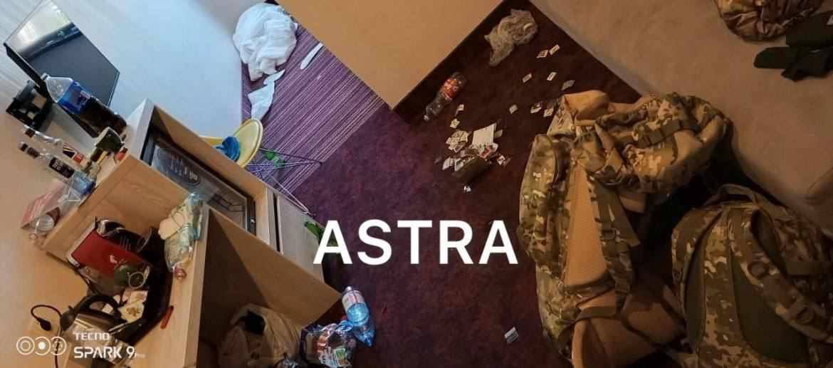 Vaqnerçilər otelləri bərbad etdi, işçini döydülər - VİDEO 4 Vaqnerçilər otelləri bərbad etdi, işçini döydülər - VİDEO