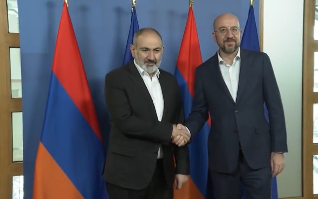 Şarl Mişellə Nikol Paşinyan arasında görüş başladı