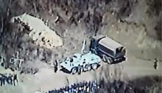 Separatçılar silah daşımağa davam edirlər - VİDEO