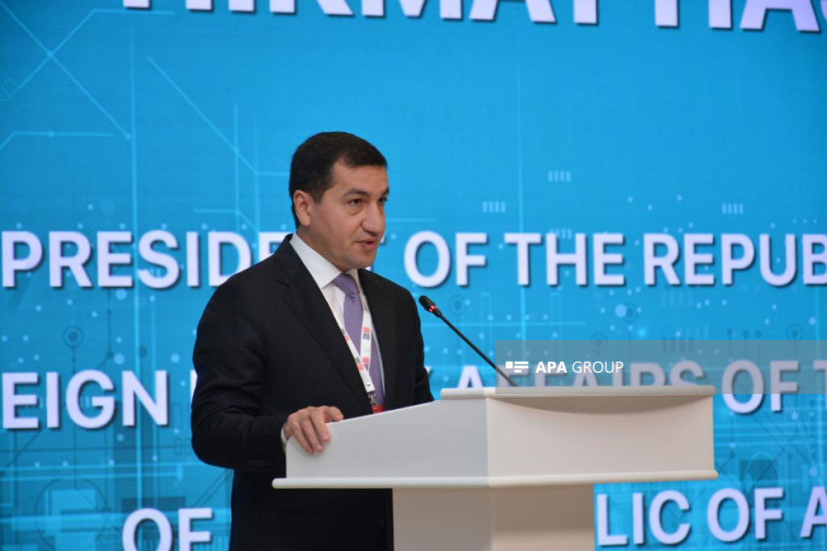 Jurnalistlərin təhlükəsizliyi vacibdir - Hikmət Hacıyev