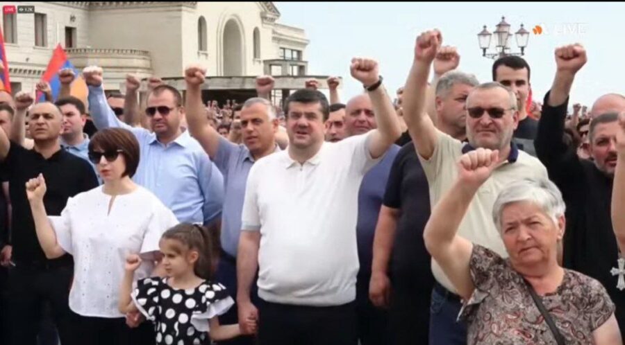 Xankəndidə həyəcanlı anlar: Araiki öldürmək istəyirlər - ŞOK