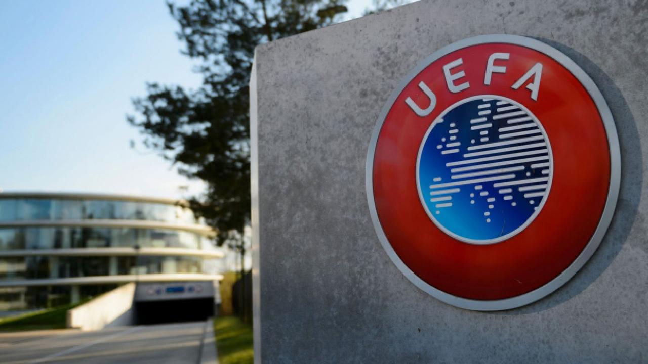 UEFA “Barselona”, “Mançester Yunayted” və Türkiyə klublarını cərimələdi
