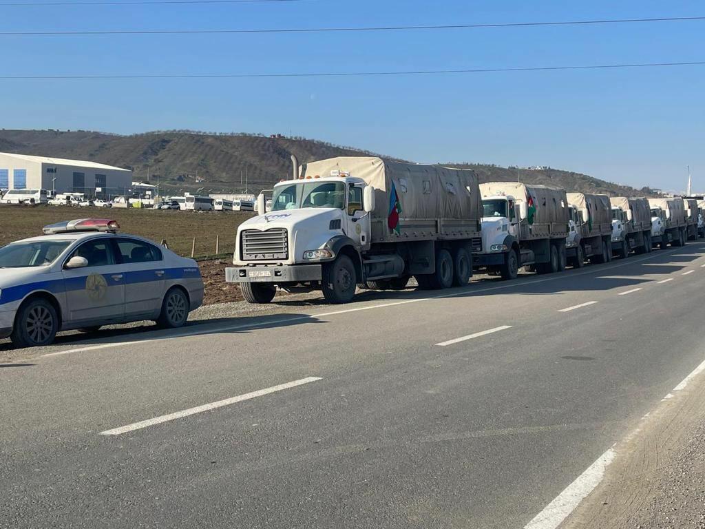 Bakıdan Xankəndiyə ərzaq maşınları: hər şey pulsuzdur! - VİDEO