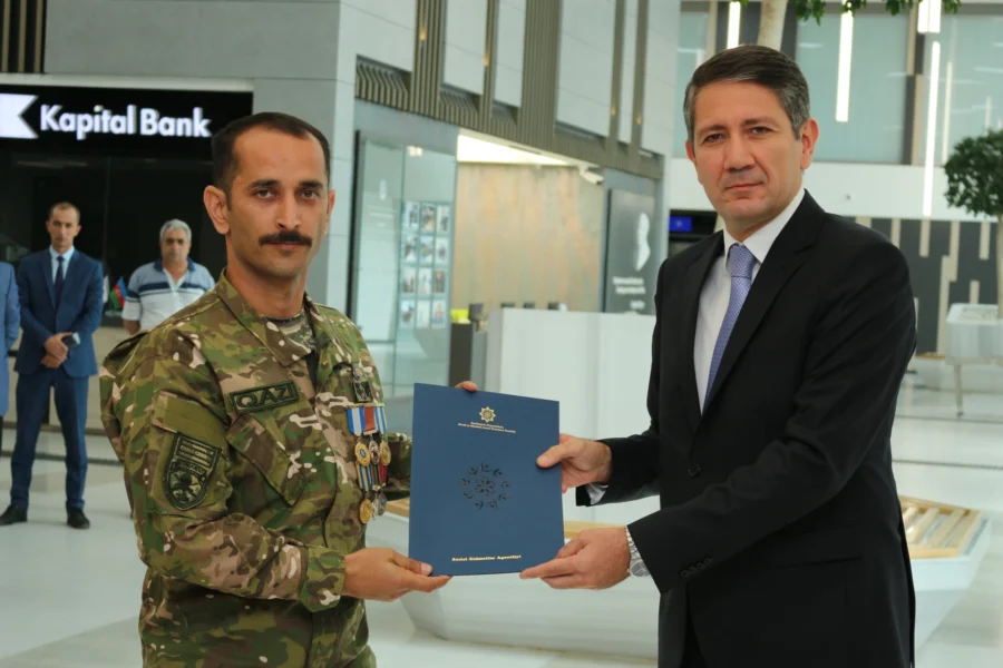 Şəhid ailələri və müharibə əlillərinə daha 100 mənzil verildi - FOTO