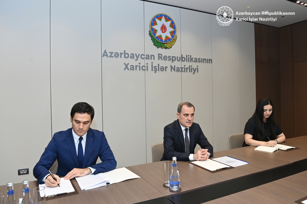 Nazir litvalı səfirə İrəvanın "humanitar yük" oyunundan danışdı - FOTO