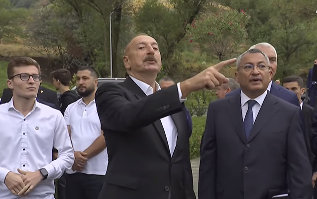 Prezident Rövşən Rzayevə irad tutdu - VİDEO