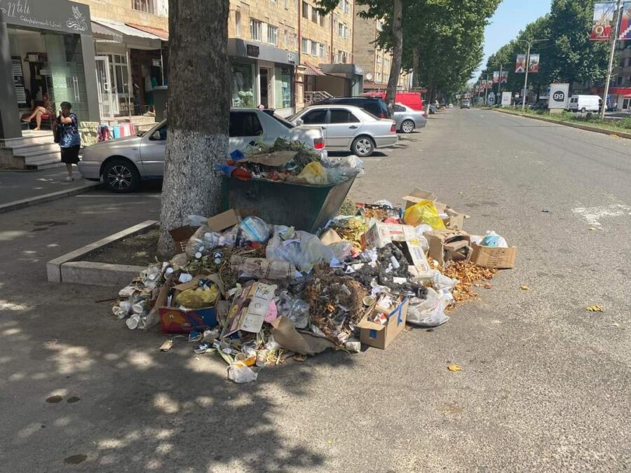 Xankəndidə dəhşətli mənzərə: Separatçılar görün nə etdilər - VİDEO 1 Xankəndidə dəhşətli mənzərə: Separatçılar görün nə etdilər - VİDEO