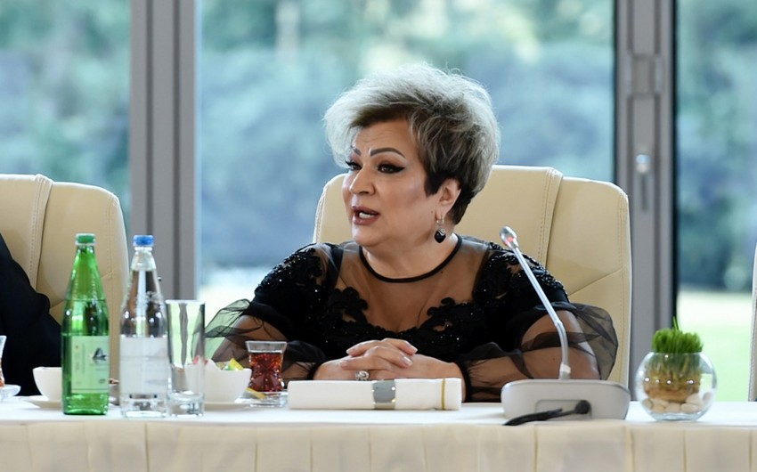 Afaq Bəşirqızı hiddətləndi, nazirə müraciət etdi: "Bu, şərəfsizlikdir!"