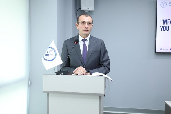 XİN-in idarə rəisi diplomatik xidmətə qəbul mövzusunda çıxış etdi - FOTO 7 B1