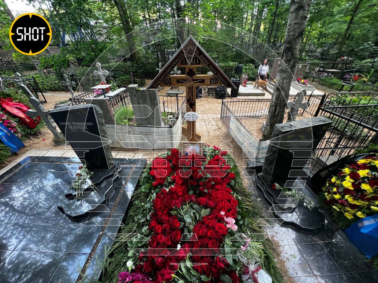 Priqojin belə dəfn olundu - Gizliliyin səbəbi nədir? - FOTO / VİDEO 5 Priqojin belə dəfn olundu - Gizliliyin səbəbi nədir? - FOTO / VİDEO