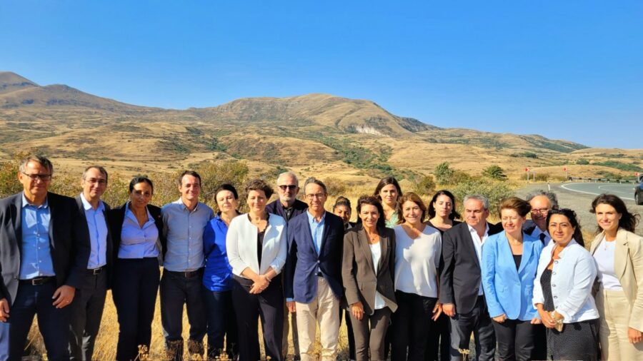 Müharibəyə TIR-lar gedir: tanklar savaş hazırlığında – nəhənglərin Qafqaz döyüşü