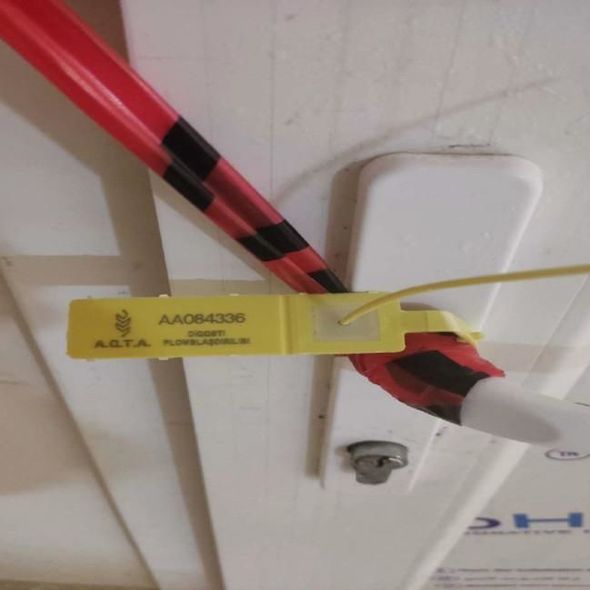 Bu çeşidləri alanların diqqətinə: Pendir anbarından şok görüntülər - FOTOLAR