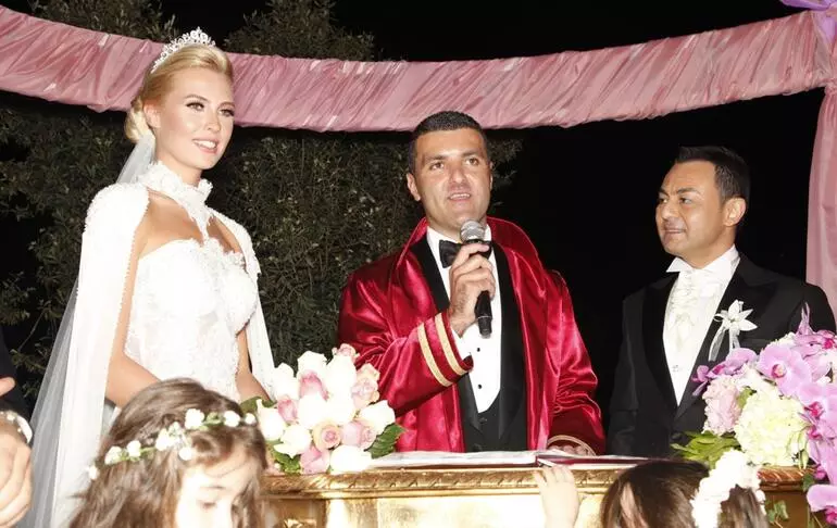 Sərdar Ortacın keçmiş xanımı: "Bunu məndən çox sevirdi"