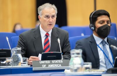 lui bono