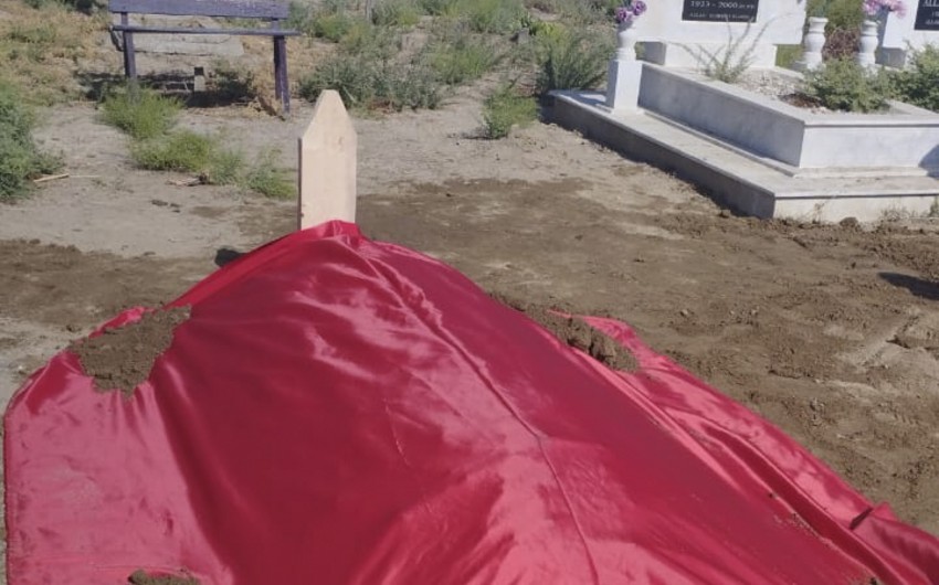 Ukraynada öldürülən azərbaycanlıların nəşləri Vətənə gətirildi - FOTOLAR