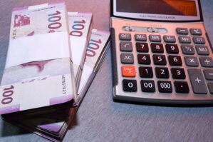 Bu şəxslərə 600 manat veriləcək