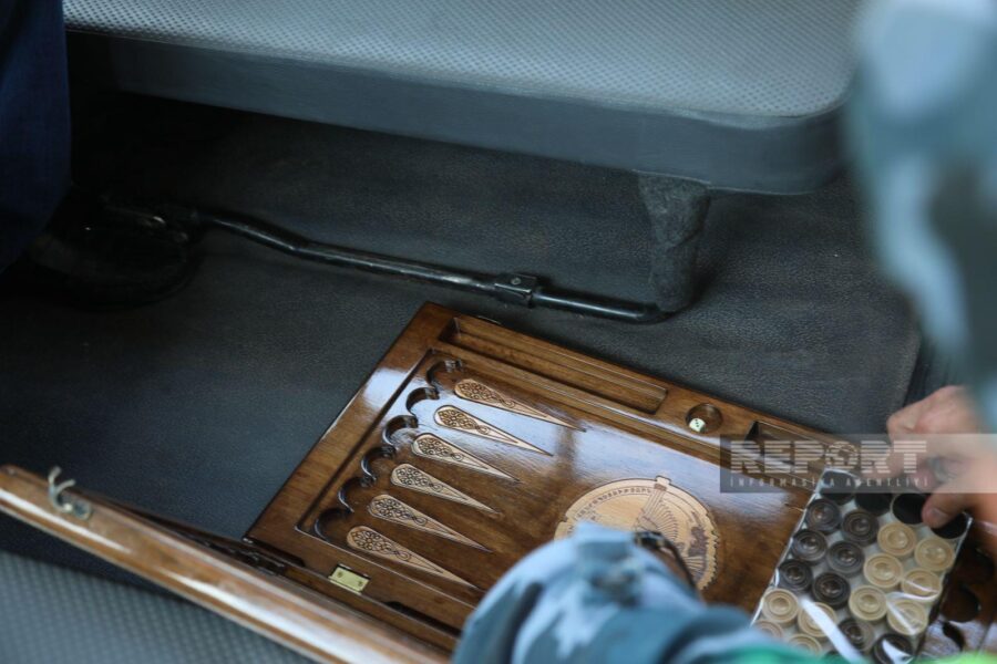 Ermənilərdən daha bir təxribat: nərd taxtasında... - FOTOLAR