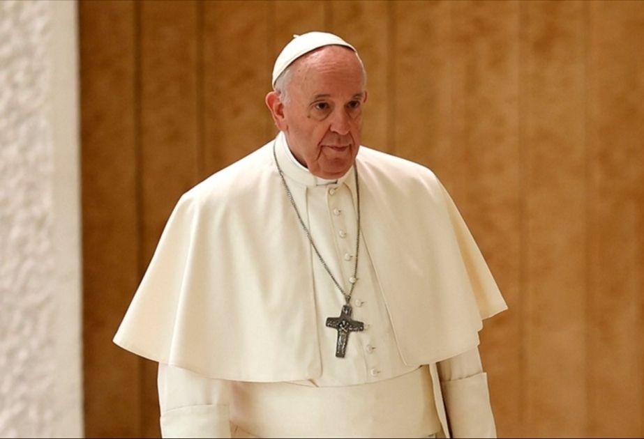 Papa yenidən aparata qoşuldu: vəziyyəti ağırdır