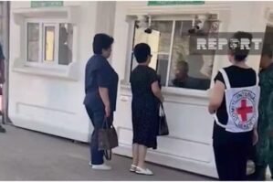 Ermənilər Laçın postundan keçir - VİDEO