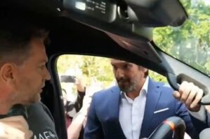 Slovakiyanın keçmiş baş naziri ilə keçmiş DİN rəhbəri arasında əlbəyaxa dava - VİDEO