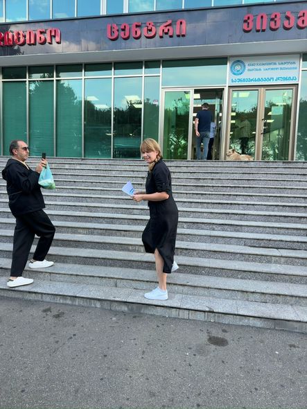 Keçmiş xanımı 2 il sonra Saakaşviliyə baş çəkdi - FOTOLAR