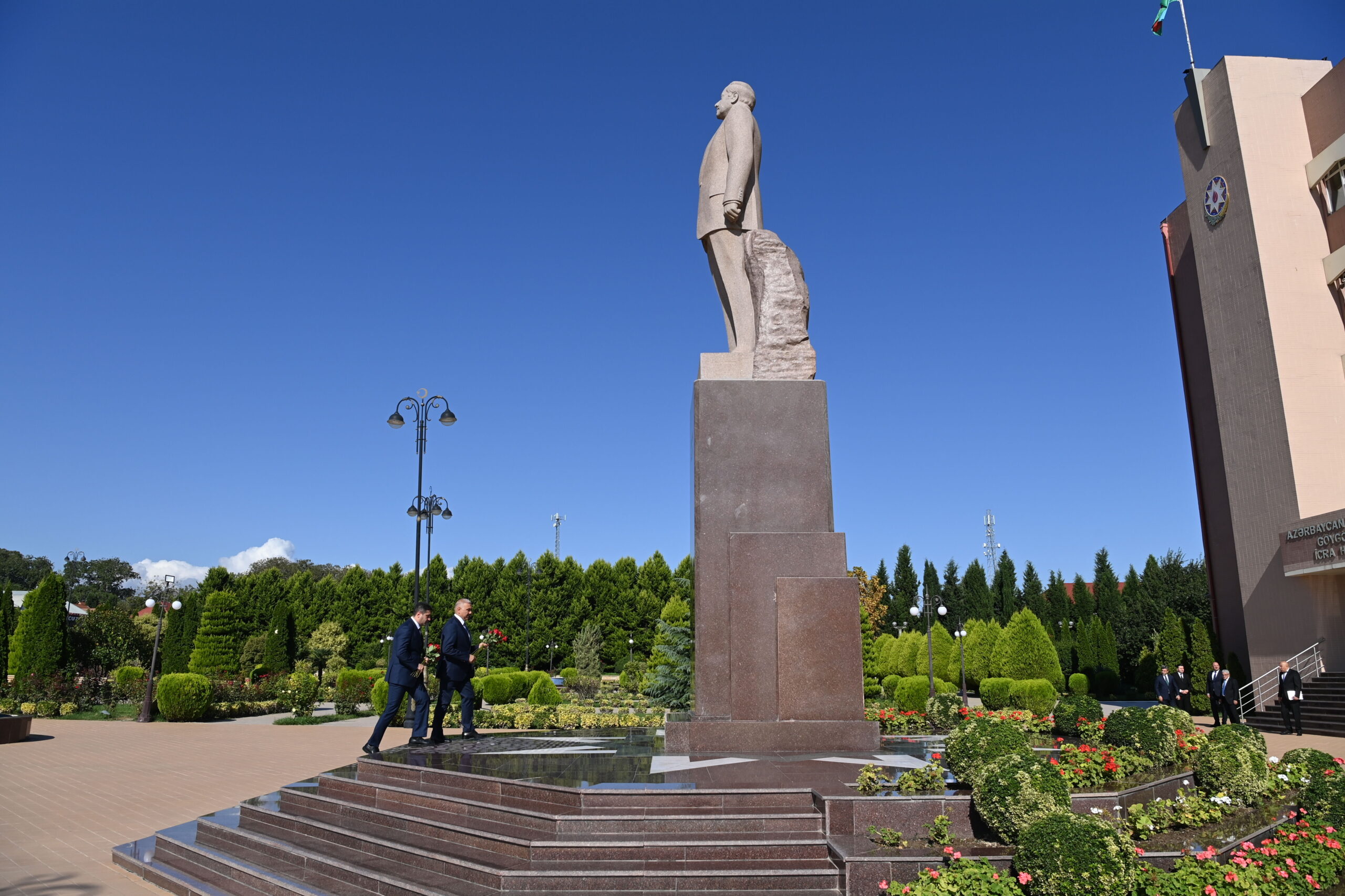 Vüqar Əhmədov Göygöldə vətəndaşları qəbul etdi - FOTOLAR