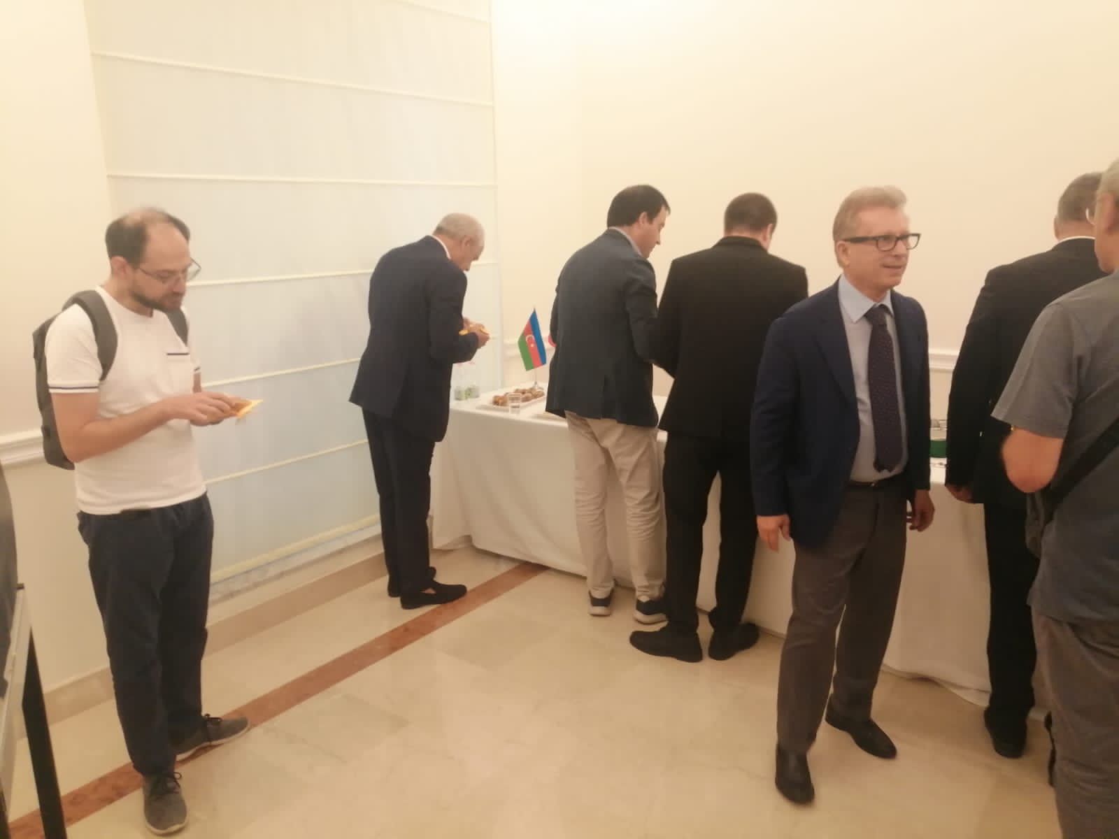 Neapolda Heydər Əliyevin 100 illik yubileyi münasibətilə beynəlxalq elmi konfrans keçirildi - VİDEO