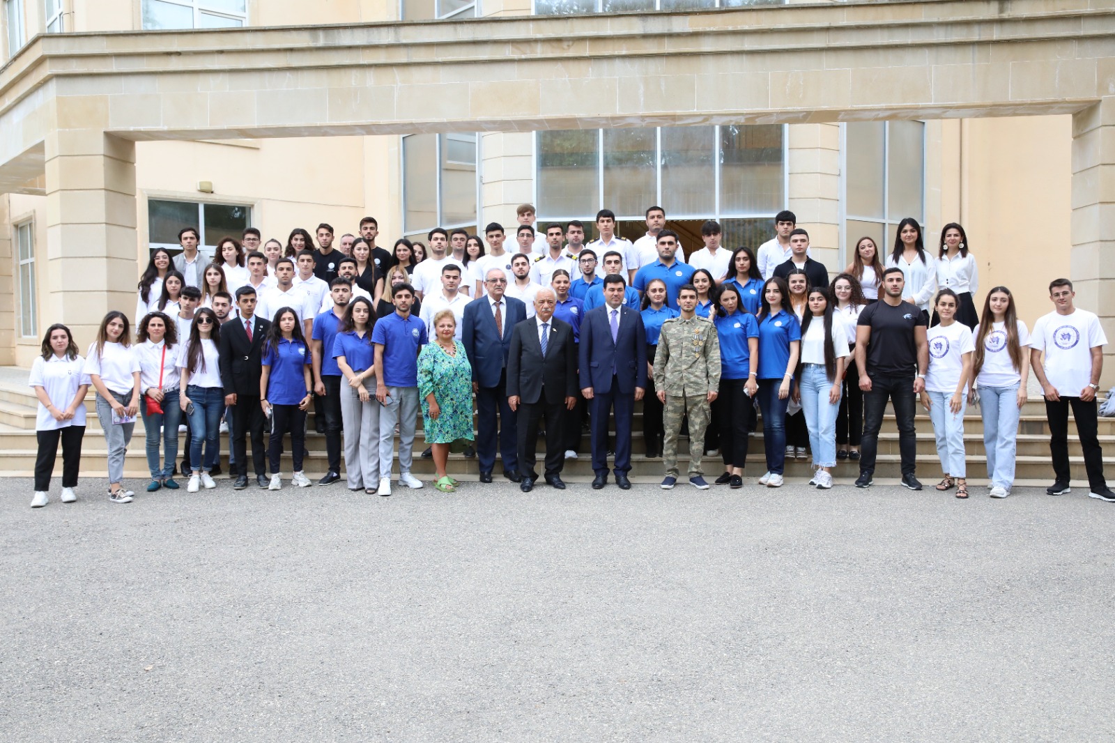 AHİK gənclərin iştirakı ilə konfrans keçirdi - FOTOLAR