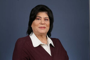 Flora Xəlilova “Şöhrət” ordeni ilə təltif edildi