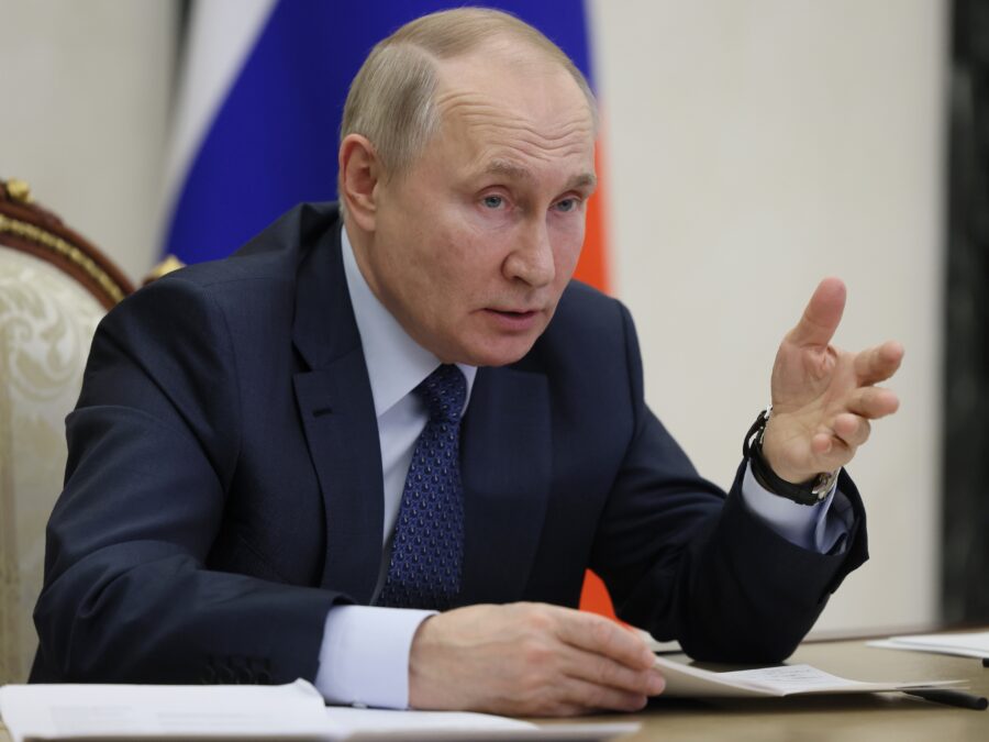 Putin Mahaçqaladakı iğtişaşlara görə iclas keçirir