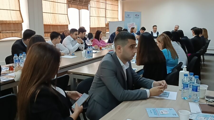 Sosial media ilə bağlı yeni layihəyə start verildi - FOTOLAR 4 qa 4