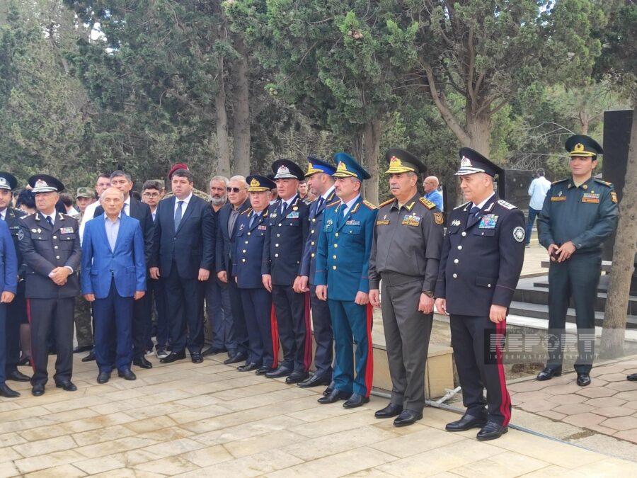 Milli Qəhrəman Riad Əhmədov dəfn edildi - YENİLƏNİB